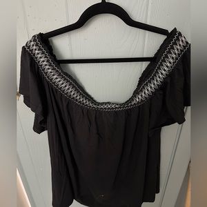 Torrid NWT Black off shoulder top 2x